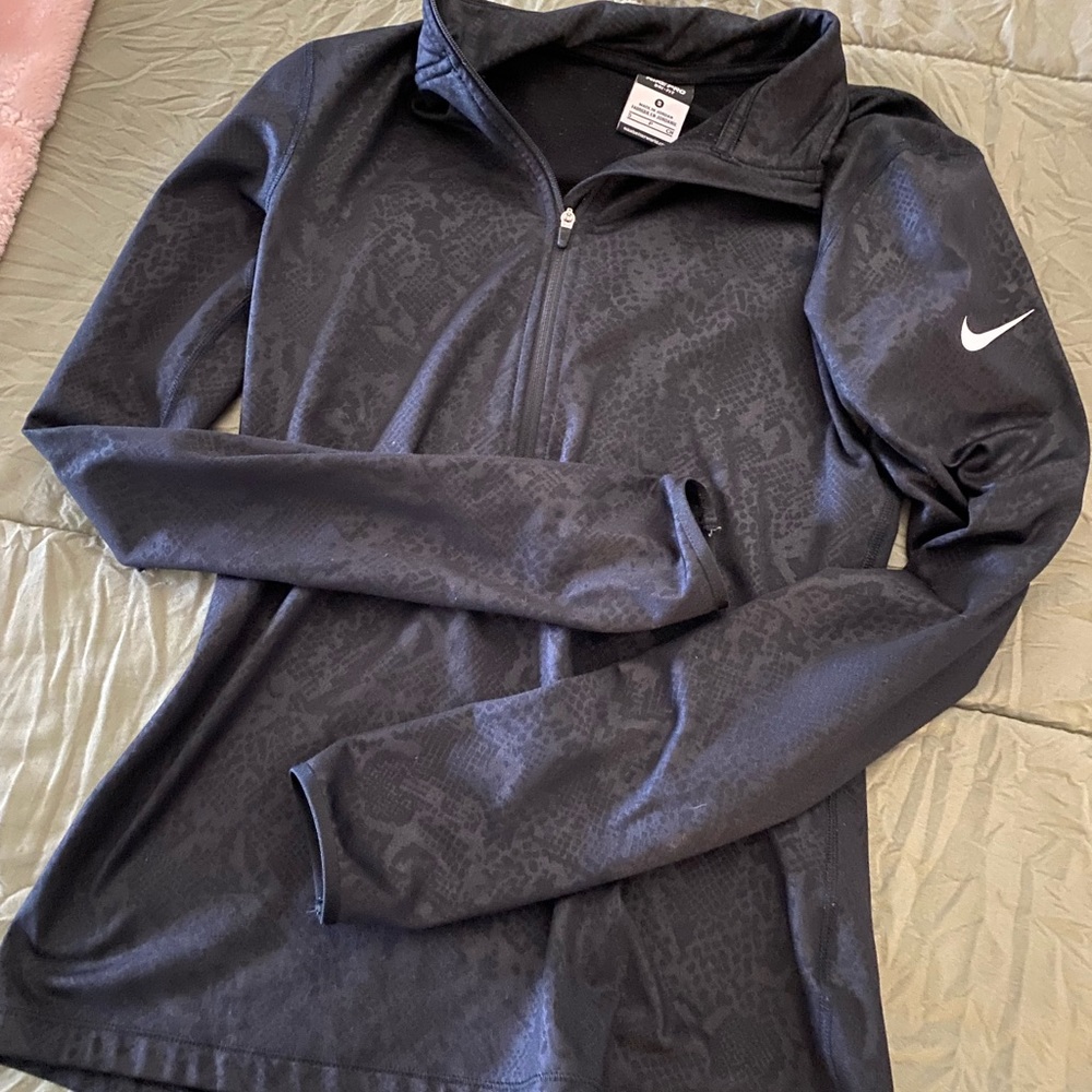 Nike pro Women’s quarter zip